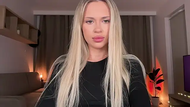 Julia RL online show from September 26, 2025, 10:05 pm