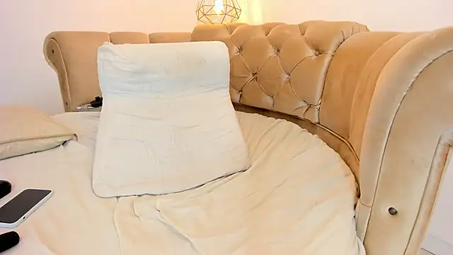 Snapshot of khloeblake chatting on February 26, 2025, 9:44 am khloeblake online show from February 26, 2025, 9:44 am