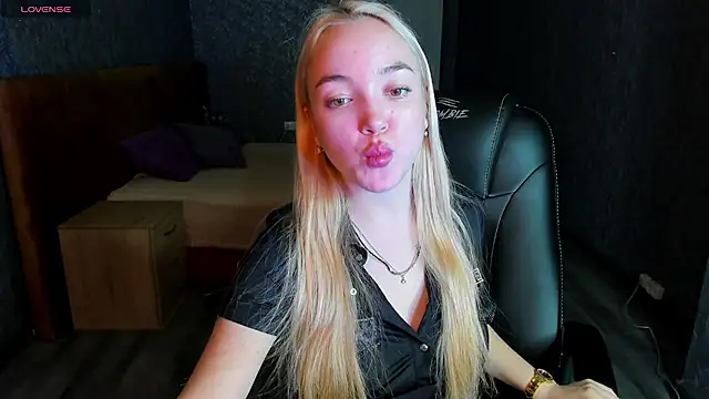 Christy Little online show from February 28, 2025, 8:20 am