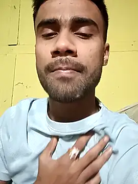 Skinny Bigass 23 online show from February 19, 2025, 7:05 pm