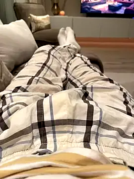 Sexyyoungtoyboy online show from December 2, 2024, 7:33 pm