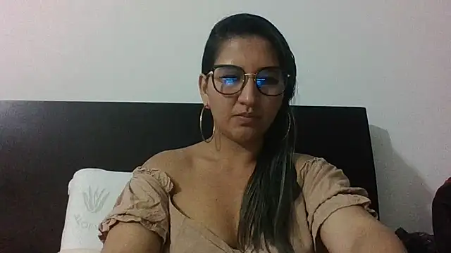 Snapshot of Benett_Lea chatting on December 26, 2024, 10:31 pm Benett Lea online show from December 26, 2024, 10:31 pm