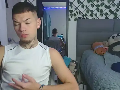 MarceloMilk online show from September 23, 2025, 5:31 pm