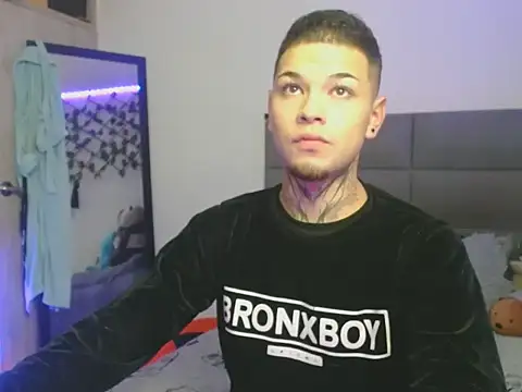 MarceloMilk online show from October 10, 2025, 4:35 am