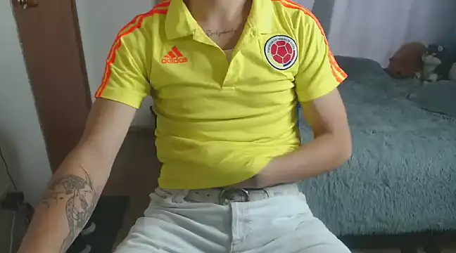 MarceloMilk online show from March 20, 2025, 10:07 pm