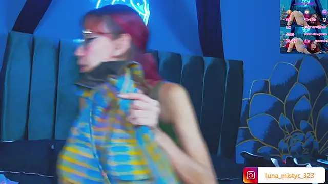 Snapshot of Lunamistyc chatting on November 28, 2025, 7:47 pm Lunamistyc online show from November 28, 2025, 7:47 pm