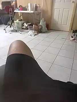 RobbyThrobb online show from March 10, 2025, 4:25 pm