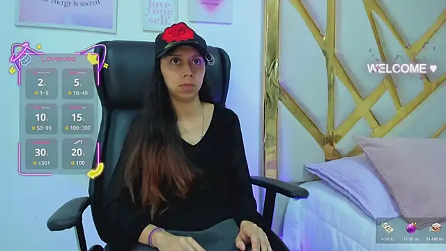 Goddess  Lilith online show from November 18, 2025, 2:49 am