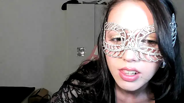 desiree-doux online show from December 3, 2024, 8:44 pm