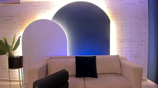 AlinaKravitz online show from February 9, 2026, 12:14 pm