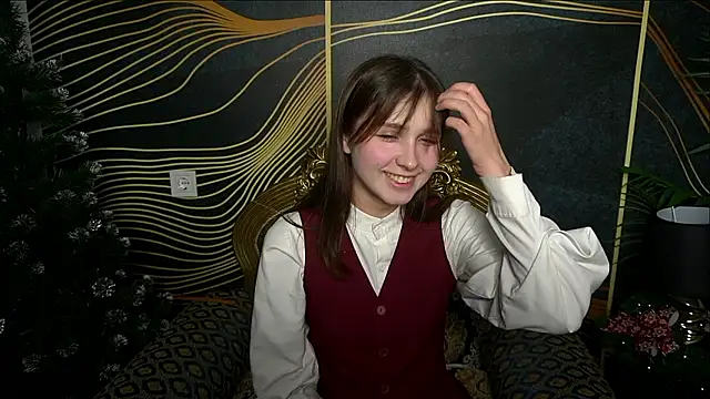 OpulentSiren online show from December 3, 2024, 6:54 am