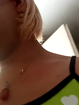 blondebitchlitle online show from October 1, 2025, 3:16 pm