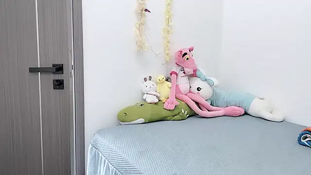 starsqimei online show from September 11, 2025, 4:12 am