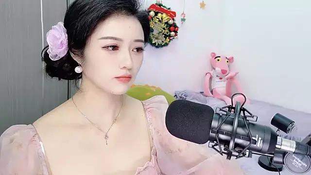 starsqimei online show from December 19, 2025, 5:54 am