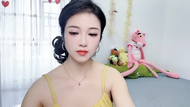 starsqimei online show from September 30, 2025, 5:46 am