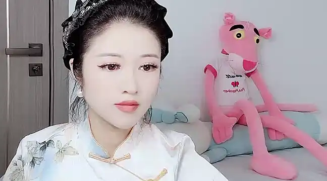 starsqimei online show from March 22, 2025, 4:03 am