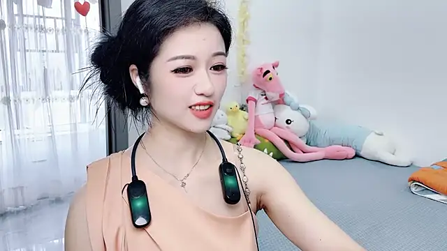 starsqimei online show from September 9, 2025, 6:23 am