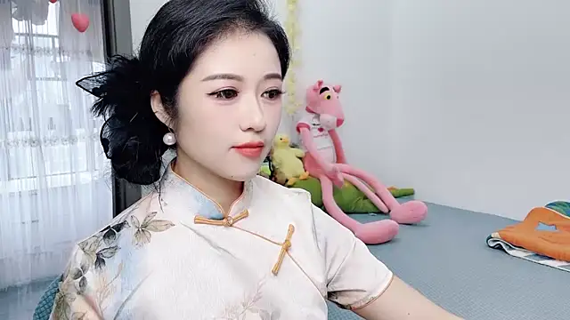 starsqimei online show from September 24, 2025, 5:25 am