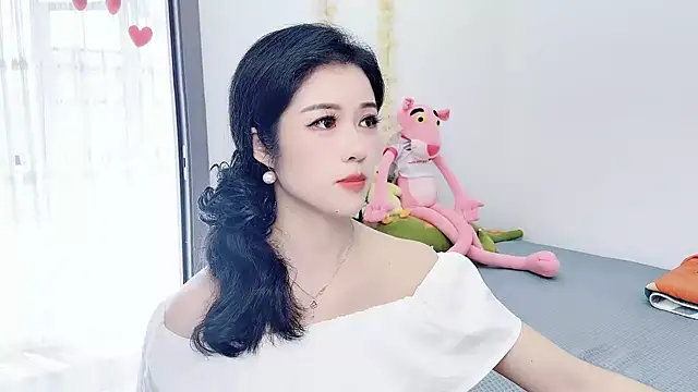 starsqimei online show from October 9, 2025, 5:30 am