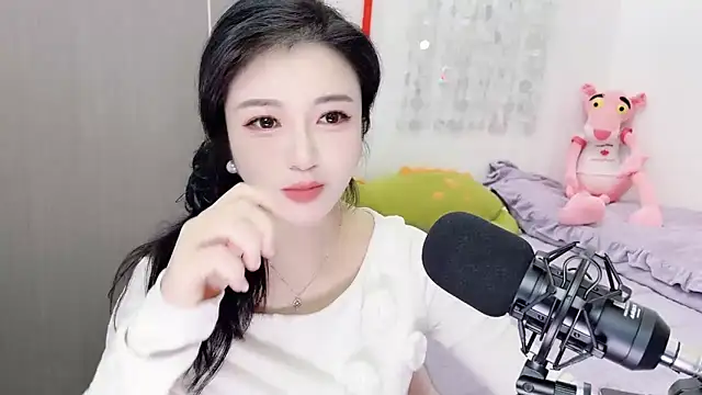 starsqimei online show from March 6, 2026, 5:57 am