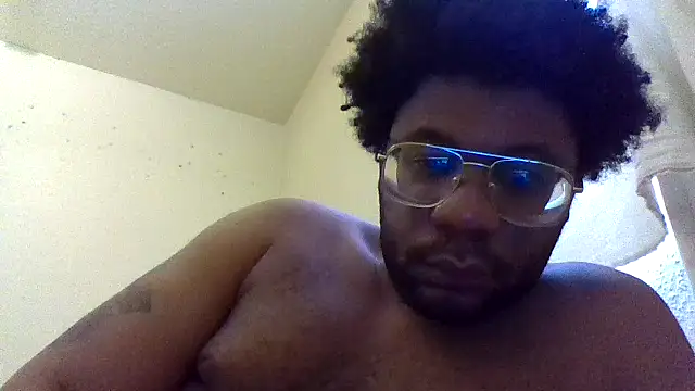 dvaughn3117 online show from April 14, 2026, 10:15 pm