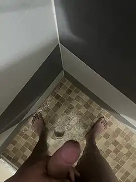 Snapshot of mylovetr1 chatting on December 16, 2024, 4:23 am mylovetr1 online show from December 16, 2024, 4:23 am