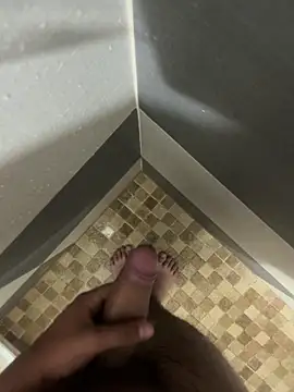 Snapshot of mylovetr1 chatting on February 21, 2025, 6:29 am mylovetr1 online show from February 21, 2025, 6:29 am