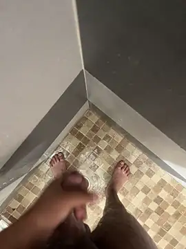 Snapshot of mylovetr1 chatting on September 14, 2025, 11:27 pm mylovetr1 online show from September 14, 2025, 11:27 pm