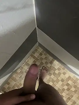 Snapshot of mylovetr1 chatting on January 7, 2025, 5:12 am mylovetr1 online show from January 7, 2025, 5:12 am