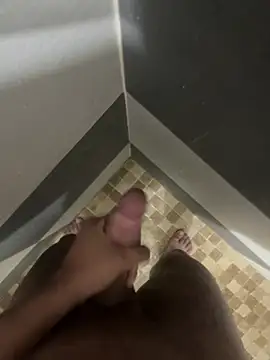 Snapshot of mylovetr1 chatting on February 9, 2025, 6:01 am mylovetr1 online show from February 9, 2025, 6:01 am