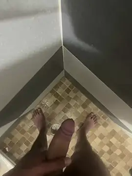 Snapshot of mylovetr1 chatting on February 10, 2025, 6:20 am mylovetr1 online show from February 10, 2025, 6:20 am