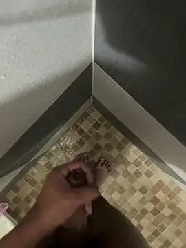 Snapshot of mylovetr1 chatting on December 12, 2024, 7:41 am mylovetr1 online show from December 12, 2024, 7:41 am