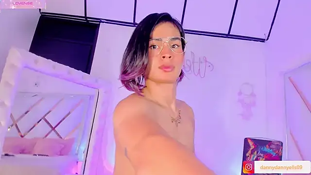 Snapshot of sweet_dannyfem chatting on January 30, 2025, 5:52 am sweet dannyfem online show from January 30, 2025, 5:52 am