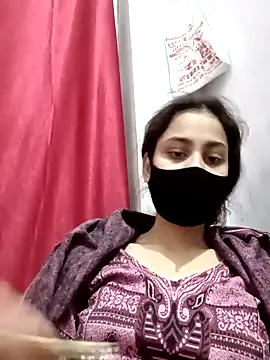 Snapshot of magicmoment00786 chatting on November 28, 2025, 1:44 pm magicmoment00786 online show from November 28, 2025, 1:44 pm