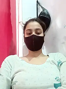 Snapshot of magicmoment00786 chatting on October 23, 2025, 6:56 am magicmoment00786 online show from October 23, 2025, 6:56 am