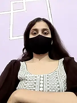 Snapshot of magicmoment00786 chatting on November 9, 2025, 4:33 pm magicmoment00786 online show from November 9, 2025, 4:33 pm