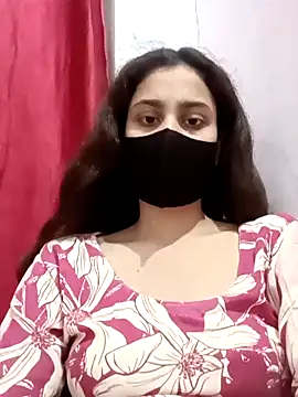 Snapshot of magicmoment00786 chatting on October 3, 2025, 1:23 pm magicmoment00786 online show from October 3, 2025, 1:23 pm