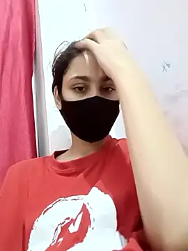 Snapshot of magicmoment00786 chatting on October 6, 2025, 1:45 pm magicmoment00786 online show from October 6, 2025, 1:45 pm