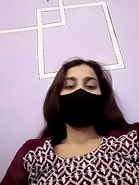 Snapshot of magicmoment00786 chatting on November 7, 2025, 4:44 pm magicmoment00786 online show from November 7, 2025, 4:44 pm