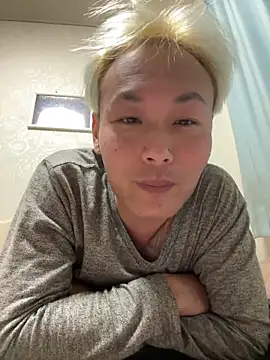 Snapshot of kouji8800 chatting on January 5, 2025, 10:21 am kouji8800 online show from January 5, 2025, 10:21 am