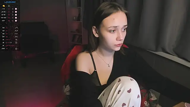 SweetLinaa online show from December 22, 2025, 6:30 pm