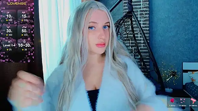 Evacadooo online show from November 6, 2025, 6:39 am