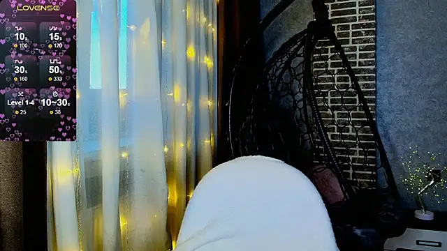 Evacadooo online show from November 16, 2025, 2:05 am