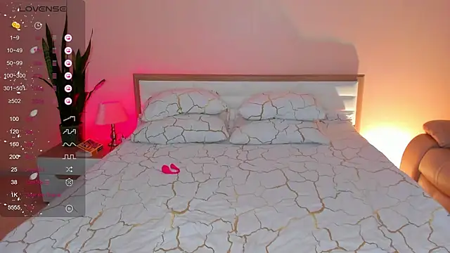 skinny sissss online show from October 31, 2025, 10:45 am