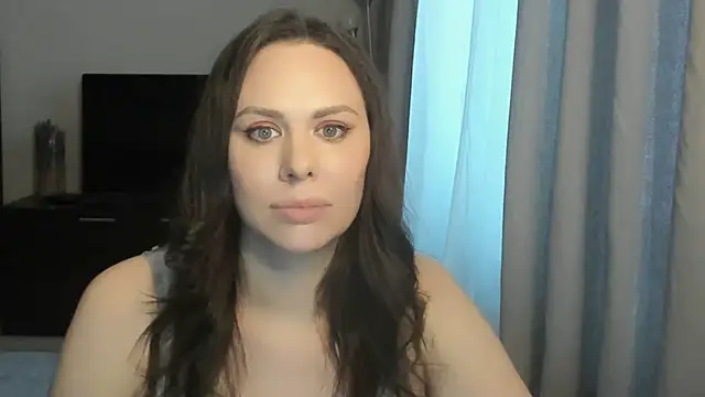 MollyCheiz online show from April 2, 2026, 4:35 pm