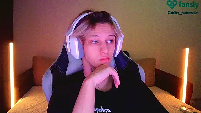 Ostin meow online show from February 28, 2025, 1:25 pm