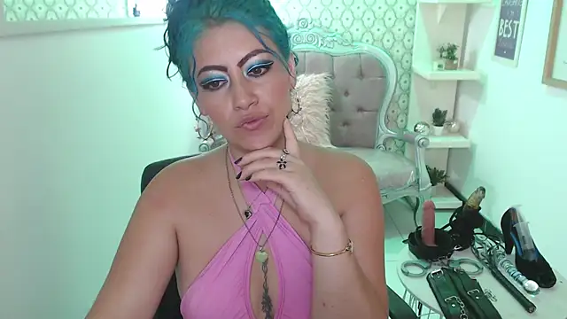 scarleth blue online show from March 19, 2025, 6:03 am