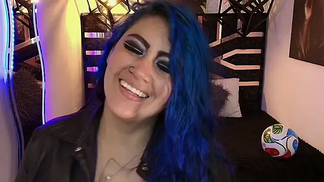 Snapshot of scarleth_blue chatting on June 13, 2026, 4:21 am scarleth blue online show from June 13, 2026, 4:21 am