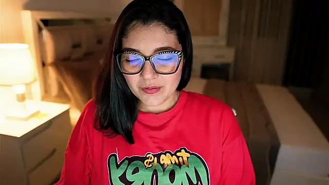 Camilaa bueno online show from November 16, 2025, 12:26 am