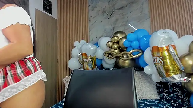 Any topless online show from September 24, 2025, 11:06 am